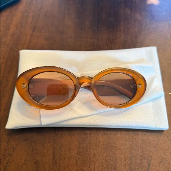 Le Specs Nouveau Brown Sunglasses - Picture 1 of 6